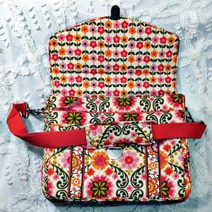 Vera Bradley messenger/laptop retired Folkloric